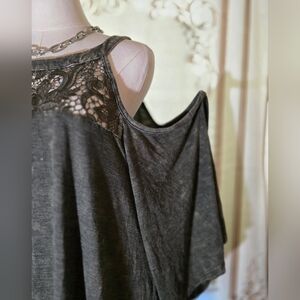 Torrid Plus Size 3X Gray Cold Shoulder Crochet Lace Detail Short Sleeve Top